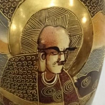 LOT 97: SATSUMA STYLE PORCELAIN LAMP