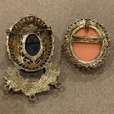 2 cameo brooches
