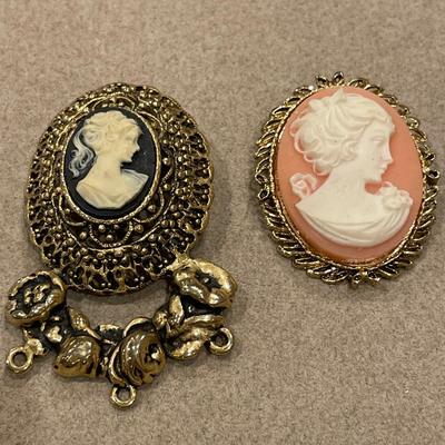 2 cameo brooches