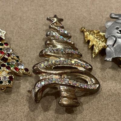 Christmas tree jewelry