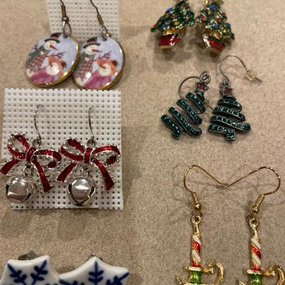 Fun Christmas earrings