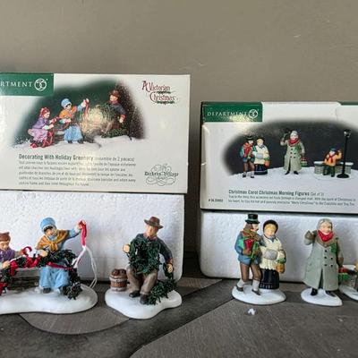 Dicken's Village Figurines Lot