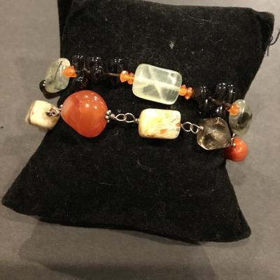 Beautiful stone bead bracelet, silver toned, healing stone bracelet