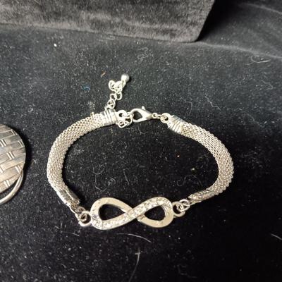 SILVER TONE JEWELRY