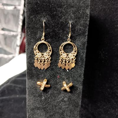 SEIKO WATCH PENDANT AND GOLD TONE JEWELRY