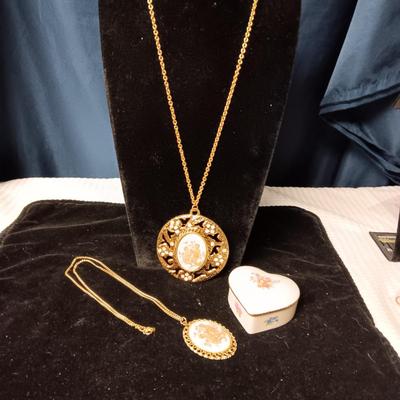 CHERUB PENDANT NECKLACES AND A TRINKET BOX