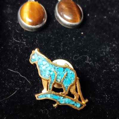 UNIQUE PIECES OF JEWELRY