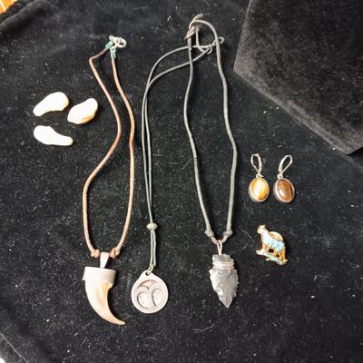 UNIQUE PIECES OF JEWELRY