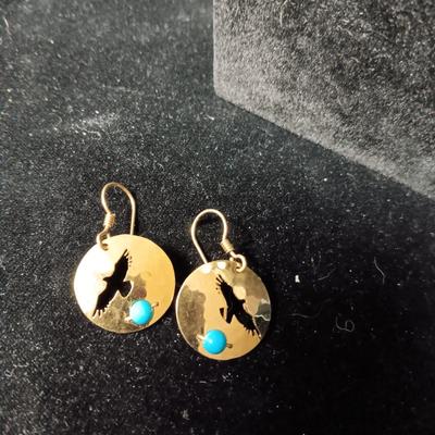 CHARM NECKLACE, GOLD TONE RING SIZE 5 AND A PAIR OF EARRINGS