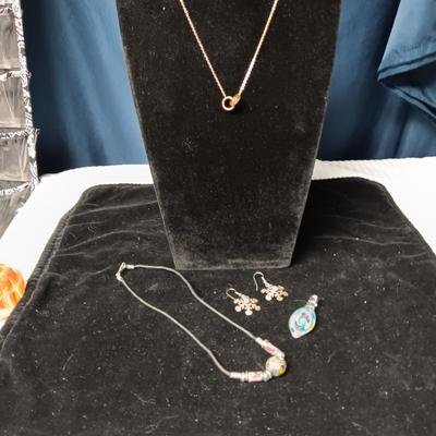 STERLING EARRINGS, GLASS PENDANT, BEADED NECKLACE