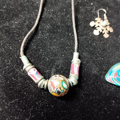 STERLING EARRINGS, GLASS PENDANT, BEADED NECKLACE