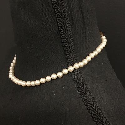 Beautiful, classic vintage, faux, pearl double knotted necklace, gold tone