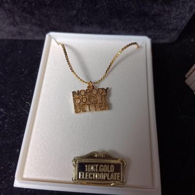 SHARP WATCH AND TOOL TO REMOVE THE BACK OF WATCHES, 2 GLASS PENDANTS AND MORE