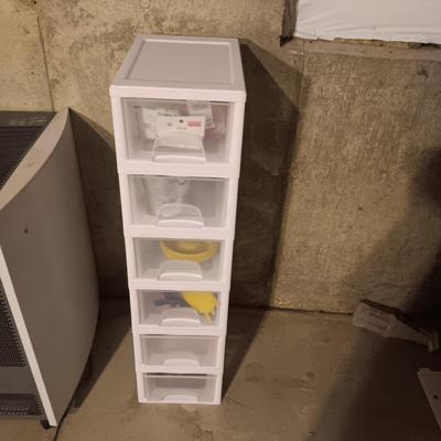 MULTI DRAWER ORGANIZER WITH SOME PLANTING ITEMS