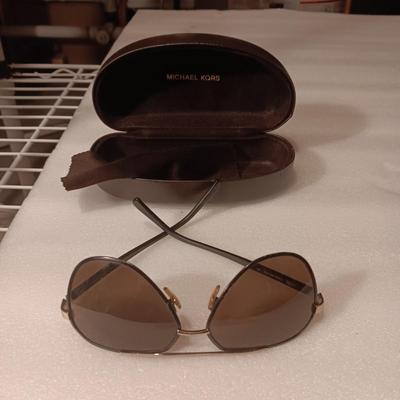 MICHAEL KORS SUNGLASSES WITH CASE