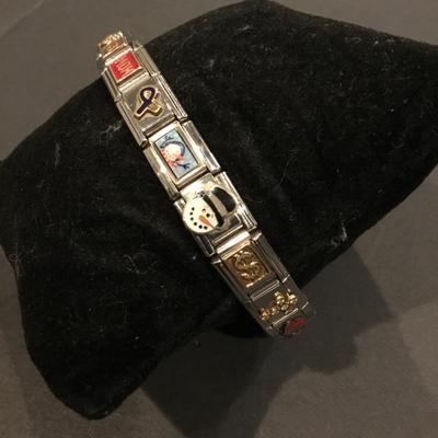 Stainless steel stretch charm bracelet