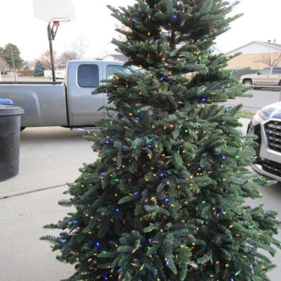 Like new Balsam Hill 7-1/2' lighted Christmas Tree