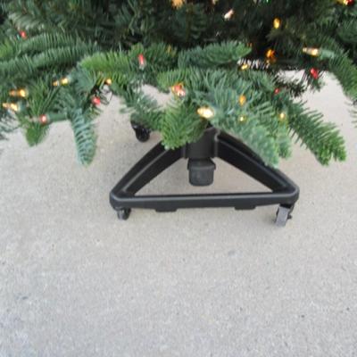 Like new Balsam Hill 7-1/2' lighted Christmas Tree