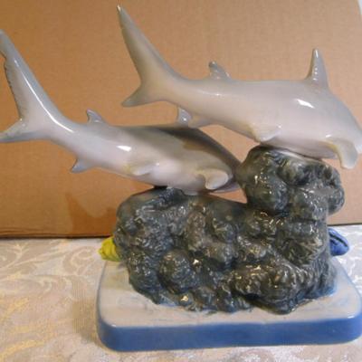 Shark figurine with 2 sharks from Sea World