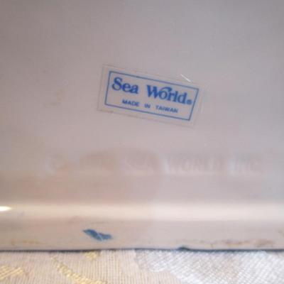 Shark figurine with 2 sharks from Sea World