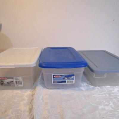 3 plastic storage containers with lids #1