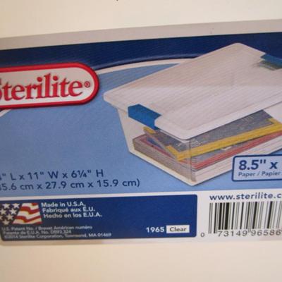 2 Sterlite storage containers with lids