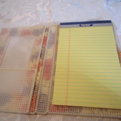 8 notepad holders with 5" x 7" notepads