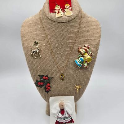 LOT 45: Variety of Holiday Jewelry