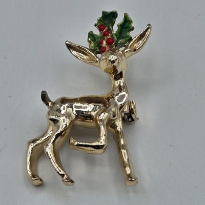LOT 45: Variety of Holiday Jewelry