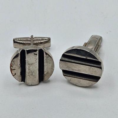 LOT 48: Vintage Tie Pins, Cufflinks, and More - Swank, Pioneer & more