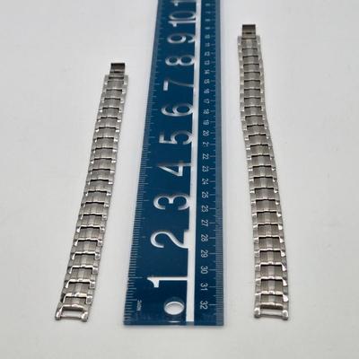 LOT 48: Vintage Tie Pins, Cufflinks, and More - Swank, Pioneer & more