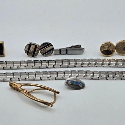LOT 48: Vintage Tie Pins, Cufflinks, and More - Swank, Pioneer & more