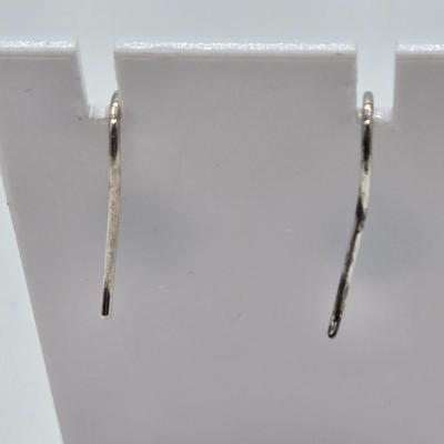 LOT 54: 3 Pairs of Sterling Silver Earrings/14.1 gtw and Sterling Silver Spoon Pin/5.7 gtw,