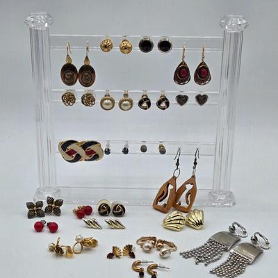 LOT 56: Multiple Pairs of Pierced and Clip Earrings