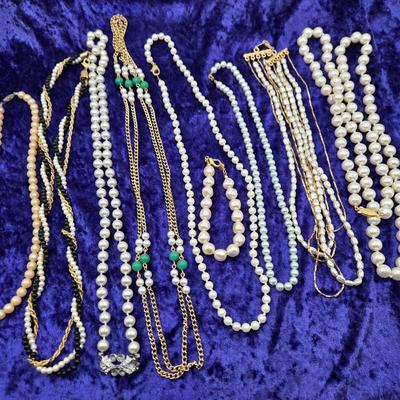 LOT 62: Variety of Faux Pearl Neclaces and More