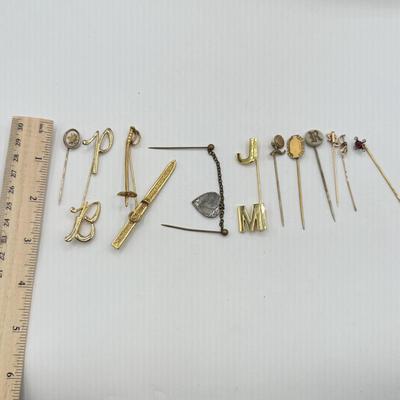 LOT 74: Vintage Stick Pins: Ski, Initials & More