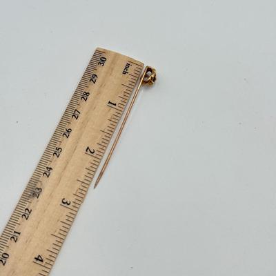 LOT 76: 14k Gold Diamond Stick Pin (1.8g)