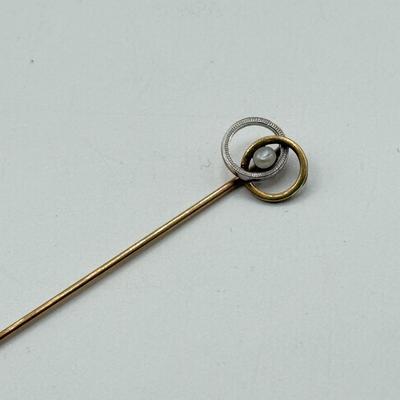 LOT 78: 14k Gold Pearl Stick Pin (1.7g)