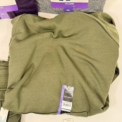 LOT 81: NWT Plus Sized Women's Clothing: Pair of 2XL Cardigans, XXL Dark Green Sweatsuit & Old Navy Size 16 "Super...