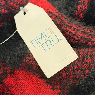 LOT 82: Women's Winter Outfits: Pair of 2XL Sweaters, Size Large Black Leggings & Nine West Pants (size 12)