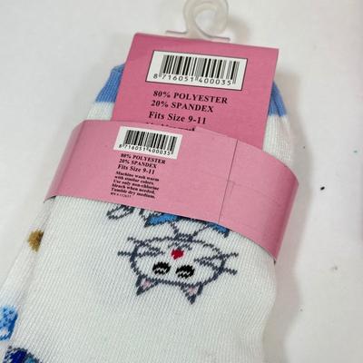 LOT 83: Summer Clothing: Some NEW & Sneakers