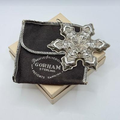 LOT 88: 1975 Gorham Sterling Silver Snowflake Ornament (19.91g)