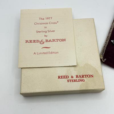 LOT 89: Reed & Barton 1977 Christmas Cross Sterling Silver Ornament (15.69g)