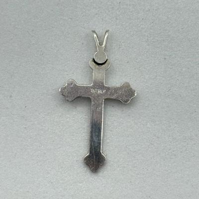 LOT 90: James Avery Sterling Cross Pendant, Sterling 925 Cross & 20” chain (9.2g)