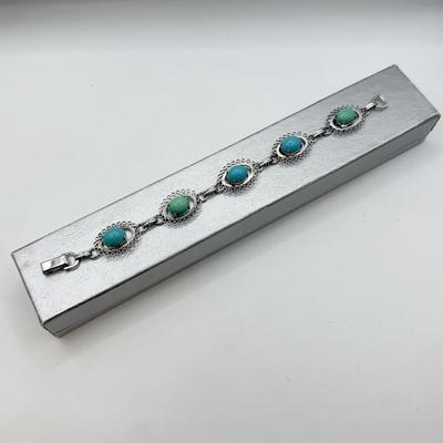 LOT 91: Sterling Silver Turquoise Bracelet 7” (12.05g)