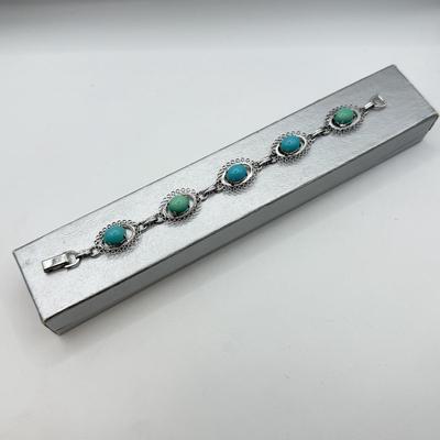 LOT 91: Sterling Silver Turquoise Bracelet 7” (12.05g)
