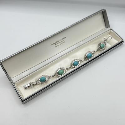 LOT 91: Sterling Silver Turquoise Bracelet 7” (12.05g)