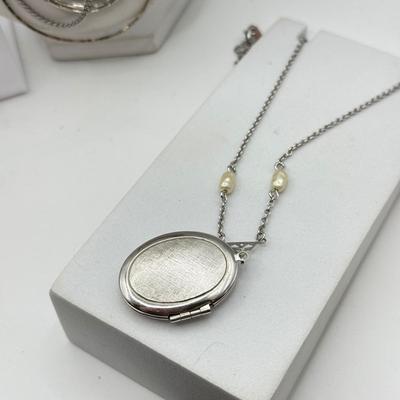 LOT 95: Collection of Silvertone Necklaces & Chains