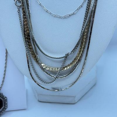 LOT 95: Collection of Silvertone Necklaces & Chains