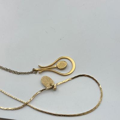 LOT 99: Gold Tone Necklace Collection - various lengths